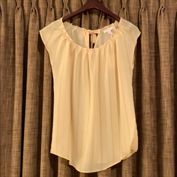 NWT  LC Lauren Conrad Pleat Neck Top - Picture 6 of 7
